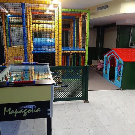 Hotel Astrea Hisarya Dış mekan fotoğraf