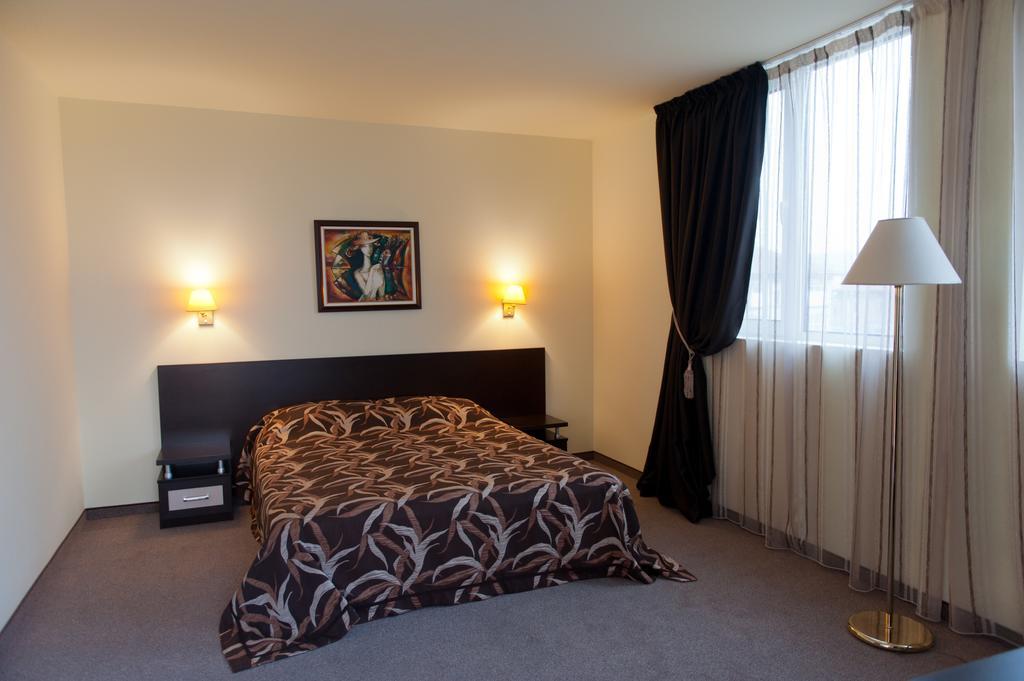 Hotel Astrea Hisarya Oda fotoğraf