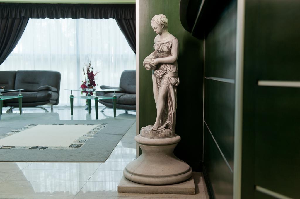 Hotel Astrea Hisarya Dış mekan fotoğraf