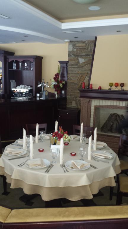 Hotel Astrea Hisarya Dış mekan fotoğraf