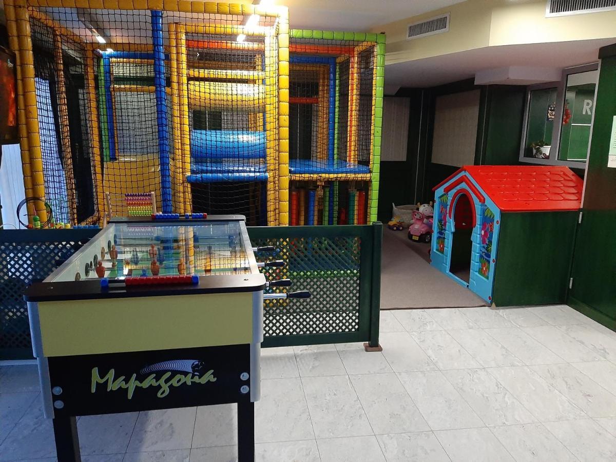 Hotel Astrea Hisarya Dış mekan fotoğraf